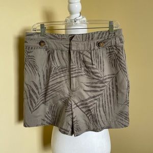 NWT White House Blk Mkt High Rise Safari Short, 8